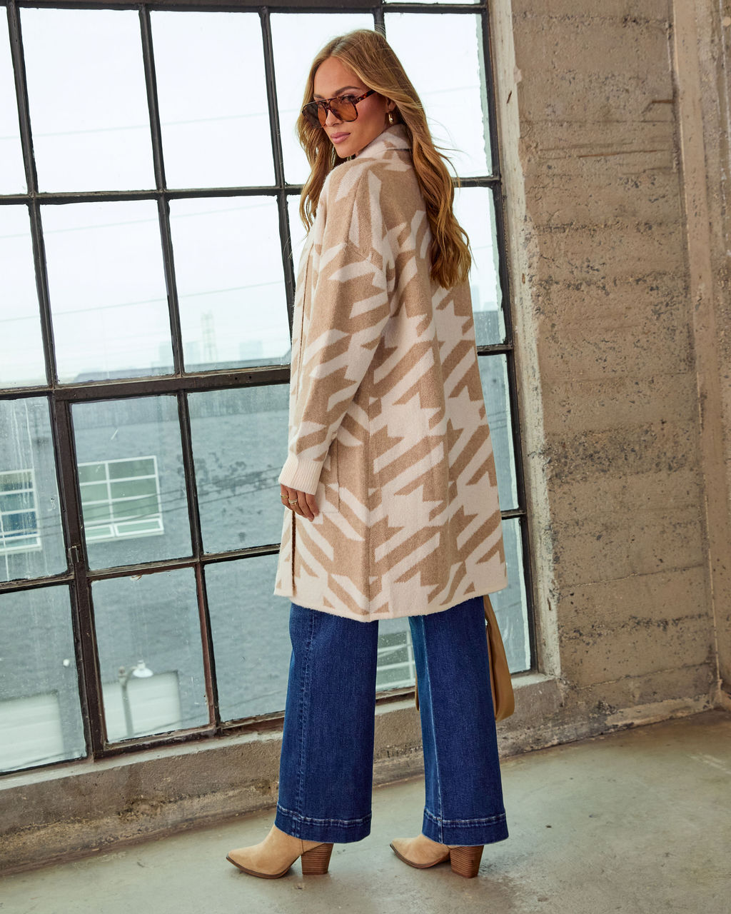 Caelis Knit Houndstooth Cardigan