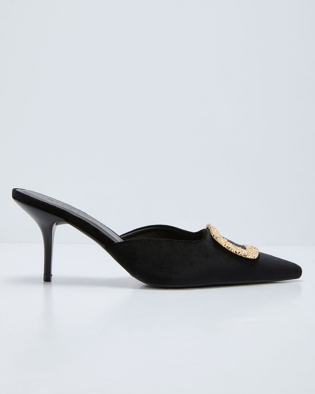 Whinnie Metal Hardware Velvet Mule