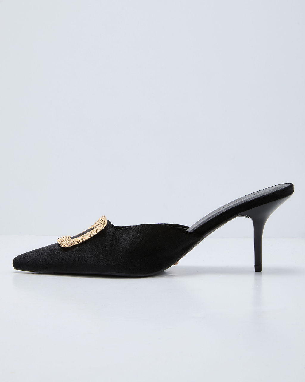 Whinnie Metal Hardware Velvet Mule