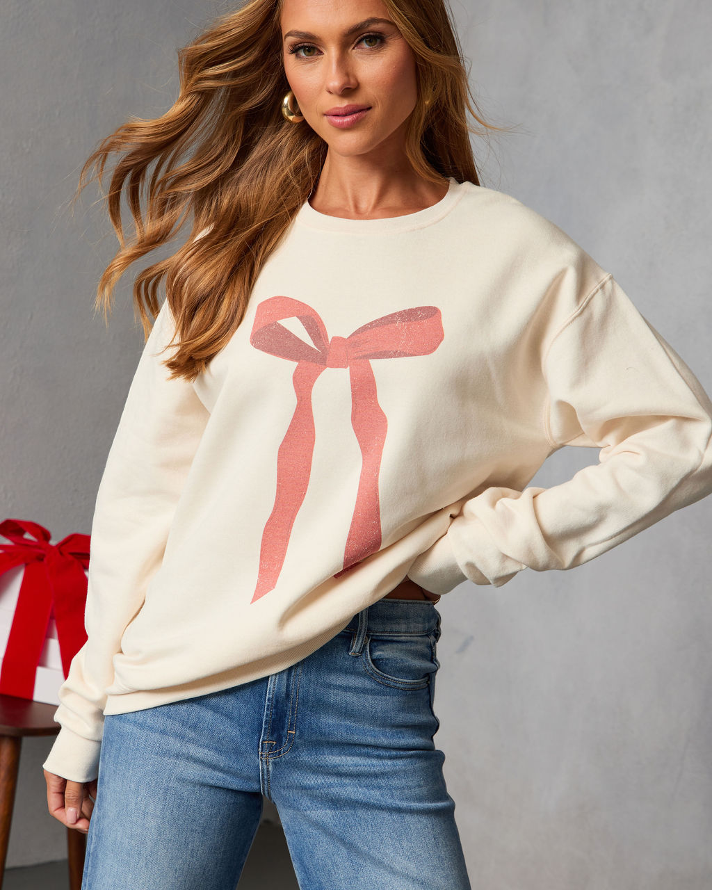 Softly Tied Bow Print Graphic Sweatshirt